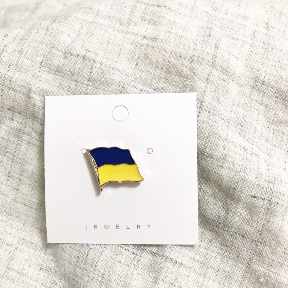 Ukrainian flag pin